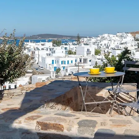 Hill Top-piperi Naousas Holiday home